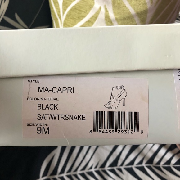 Classy black heels - Picture 4 of 4